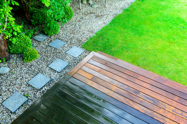 Best Sidewalk and Walkway Cleaning  in Grandview, MO